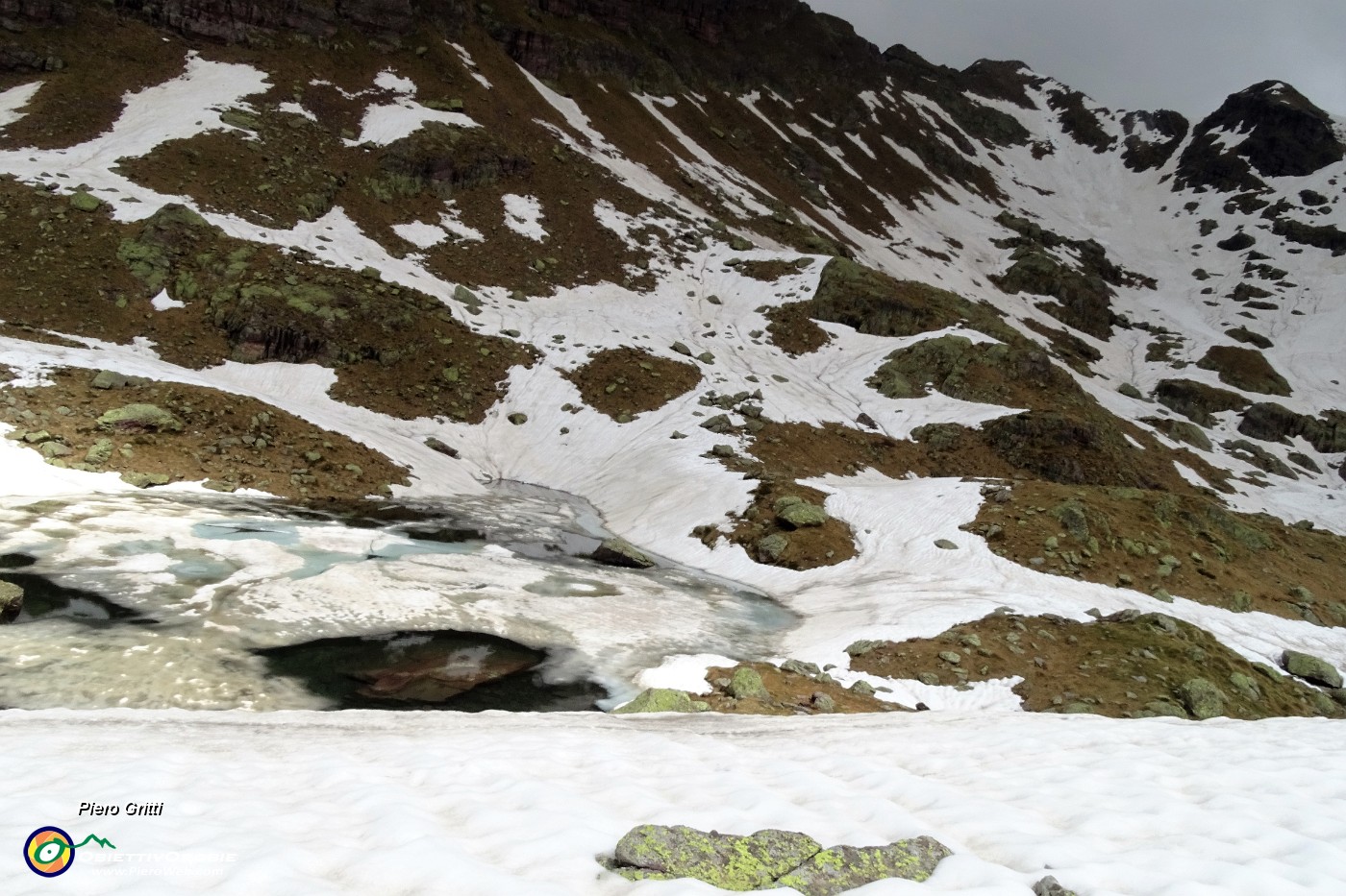 64 Vista  sul Laghetto e verso il Pietra Quadra.JPG